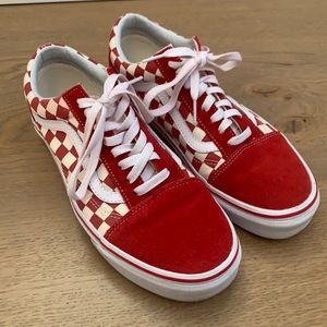 EUC red and white checkered Vans women 9.5/men 8